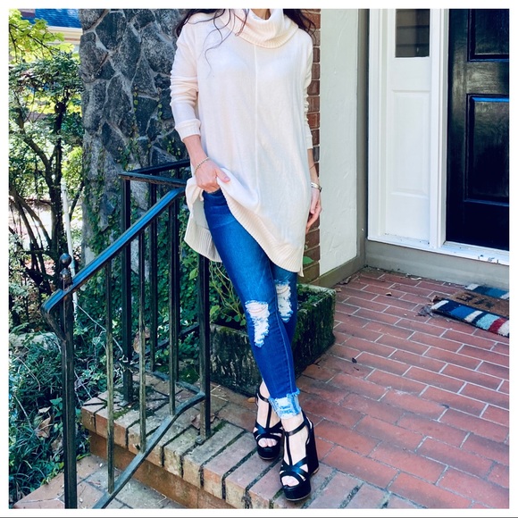 Loose fit off white knit cowl neck tunic sweater - Picture 11 of 11